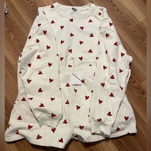 Kule heart sweatshirt and sweat shorts set